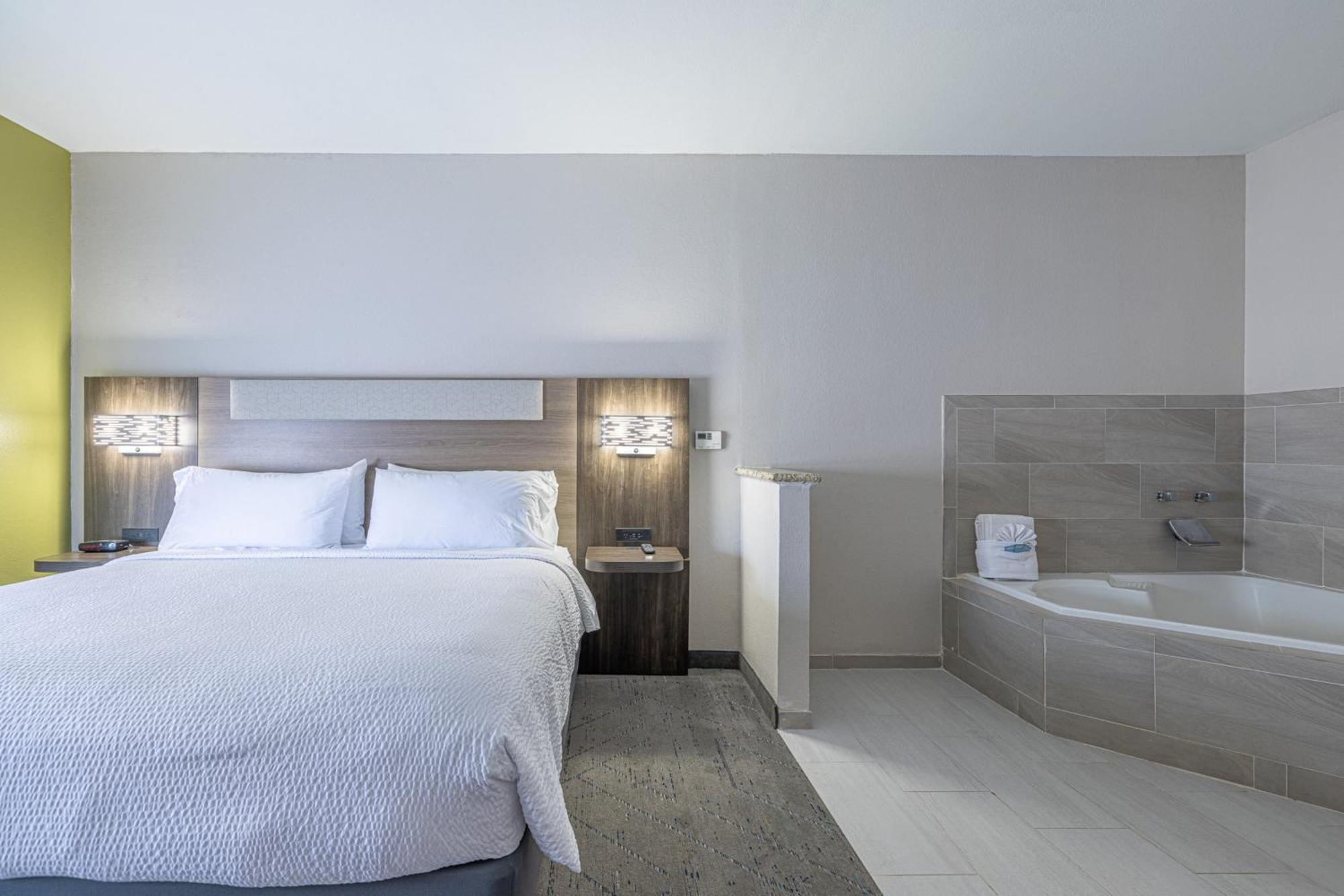 Holiday Inn Express & Suites College Station By Ihg Kültér fotó