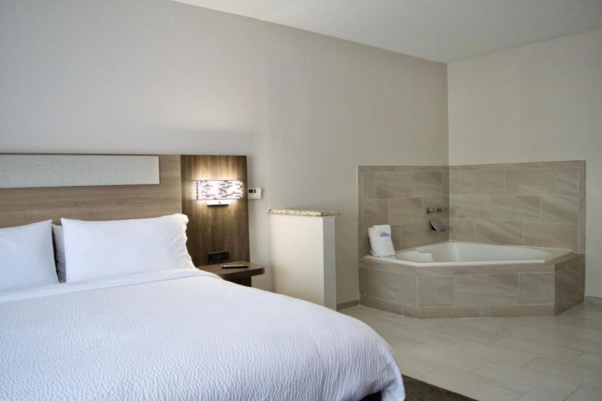 Holiday Inn Express & Suites College Station By Ihg Kültér fotó